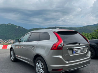 Volvo XC60 foto 3