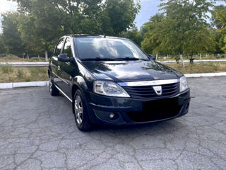 Dacia Logan foto 1