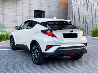 Toyota C-HR foto 4