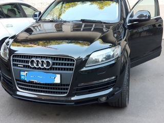 Audi Q7 foto 2