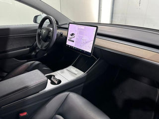 Tesla Model 3 foto 5