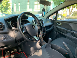 Renault Clio foto 12