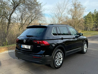 Volkswagen Tiguan foto 4