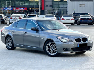 BMW 5 Series foto 1