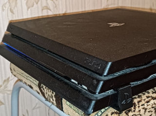 Продам PlayStation 4 PRO