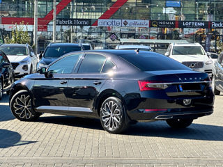 Skoda Superb foto 3