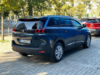 Peugeot 5008 foto 8