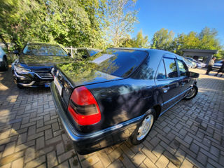 Mercedes C-Class foto 20