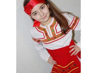 Costume de carnaval de toamna și rochii de gală- осенние карнавальные костюмы и бальные платья foto 2