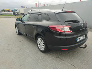 Renault Megane foto 2