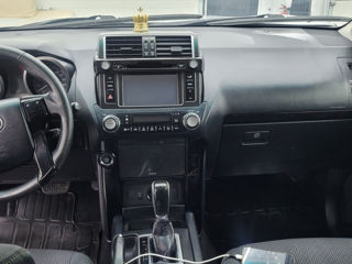 Toyota Land Cruiser Prado foto 3