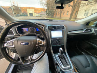 Ford Fusion foto 7