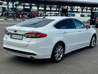 Ford Fusion foto 6