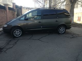 Ford Galaxy foto 3