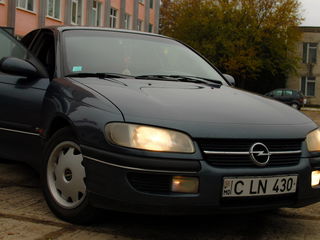 Opel Omega foto 3