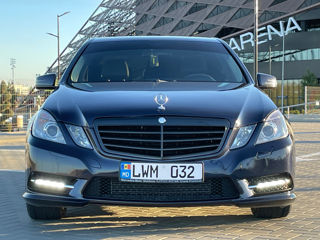 Mercedes E-Class foto 2