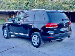 Volkswagen Touareg foto 4