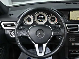 Mercedes E-Class foto 8