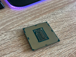 CPU Intel Core i7-9700K 4.9GHz (8C/8T, S1151 UHD Graphics 630, 95W) / Stare ideala ! foto 1