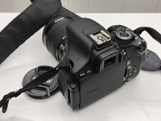 Canon EOS 600D Kit cu 18-55mm foto 4