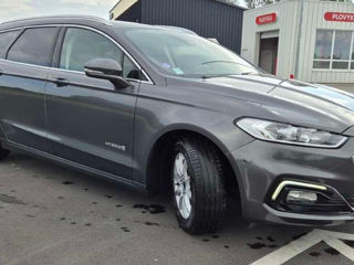 Ford Mondeo foto 7