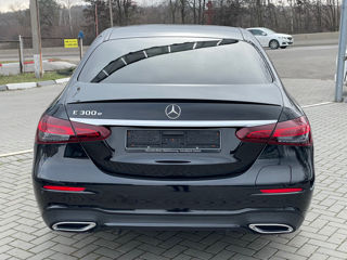 Mercedes E-Class foto 5