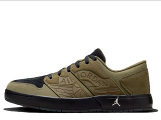 Air Jordan Nu Retro 1 Low  / 43