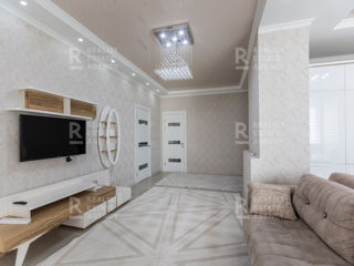 Apartament cu 2 camere, 80 m², Centru, Chișinău foto 3