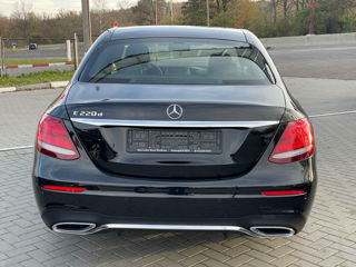 Mercedes E-Class foto 4