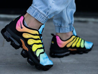 Nike Air Vapormax Plus Tropical Sunset Poze reale