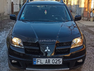 Mitsubishi Outlander foto 5