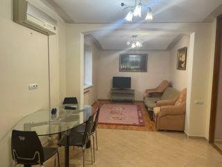 Apartament cu 2 camere, 67 m², Botanica, Chișinău foto 7