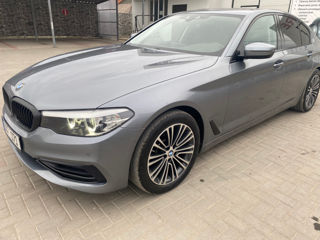 BMW 5 Series foto 9