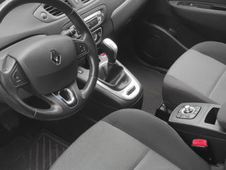 Renault Grand Scenic foto 8