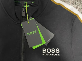 Costum Hugo Boss foto 2