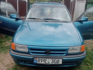 Opel Astra foto 0