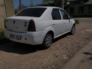 Dacia Logan foto 4