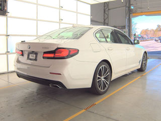 BMW 5 Series foto 6