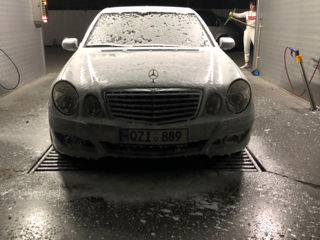 Mercedes E-Class foto 2