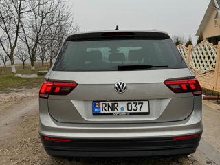 Volkswagen Tiguan foto 6