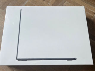 MacBook Air 13.6 M2 - Space Gray și Starlight - Qwerty - 8/256GB - Sigilat. Garantie 1 an