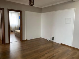 Apartament cu 3 camere, 77 m², Botanica, Chișinău foto 16