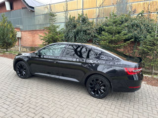 Skoda Superb foto 3