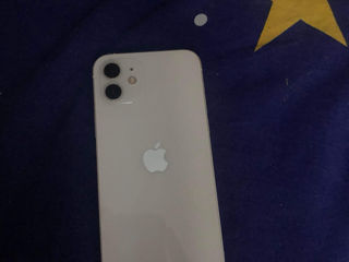 Vând iphone 12 cu memoria 128