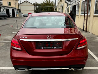 Mercedes E-Class foto 5