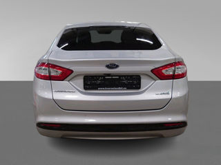 Ford Mondeo foto 4