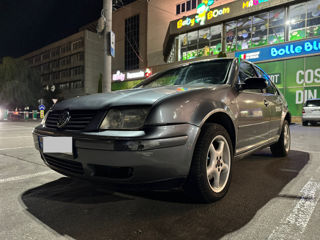 Volkswagen Jetta foto 4