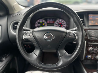 Nissan Pathfinder foto 11
