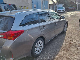 Toyota Auris foto 8