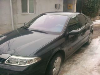 Renault Laguna foto 2